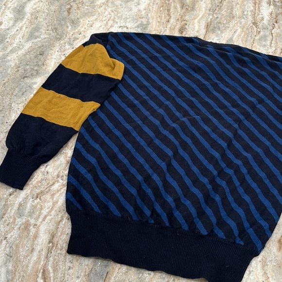 Vintage Gucci Wool Sweater (Holes) - Picture 10 of 16